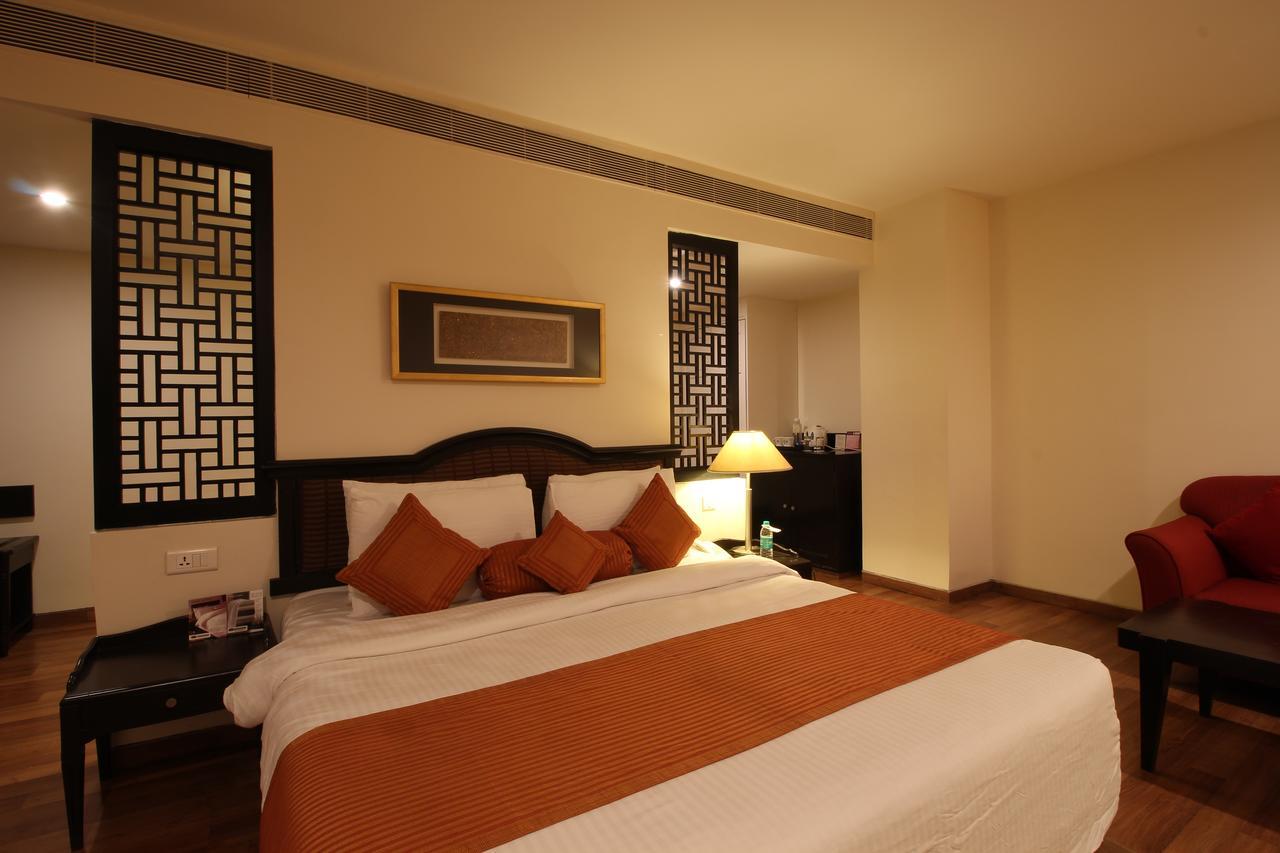 Minerva Grand Secunderabad Hotel Hyderabad Exterior foto