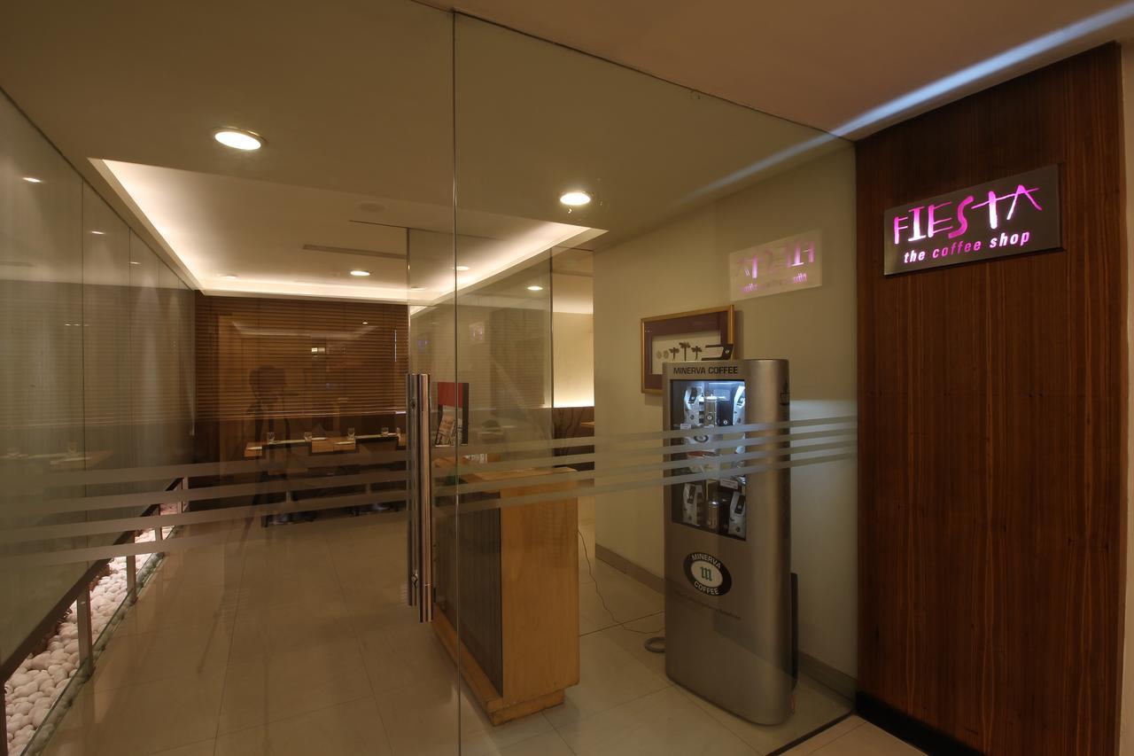 Minerva Grand Secunderabad Hotel Hyderabad Exterior foto